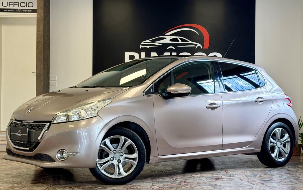 Peugeot 208 1.4 HDi 68 CV 5 porte Allure
