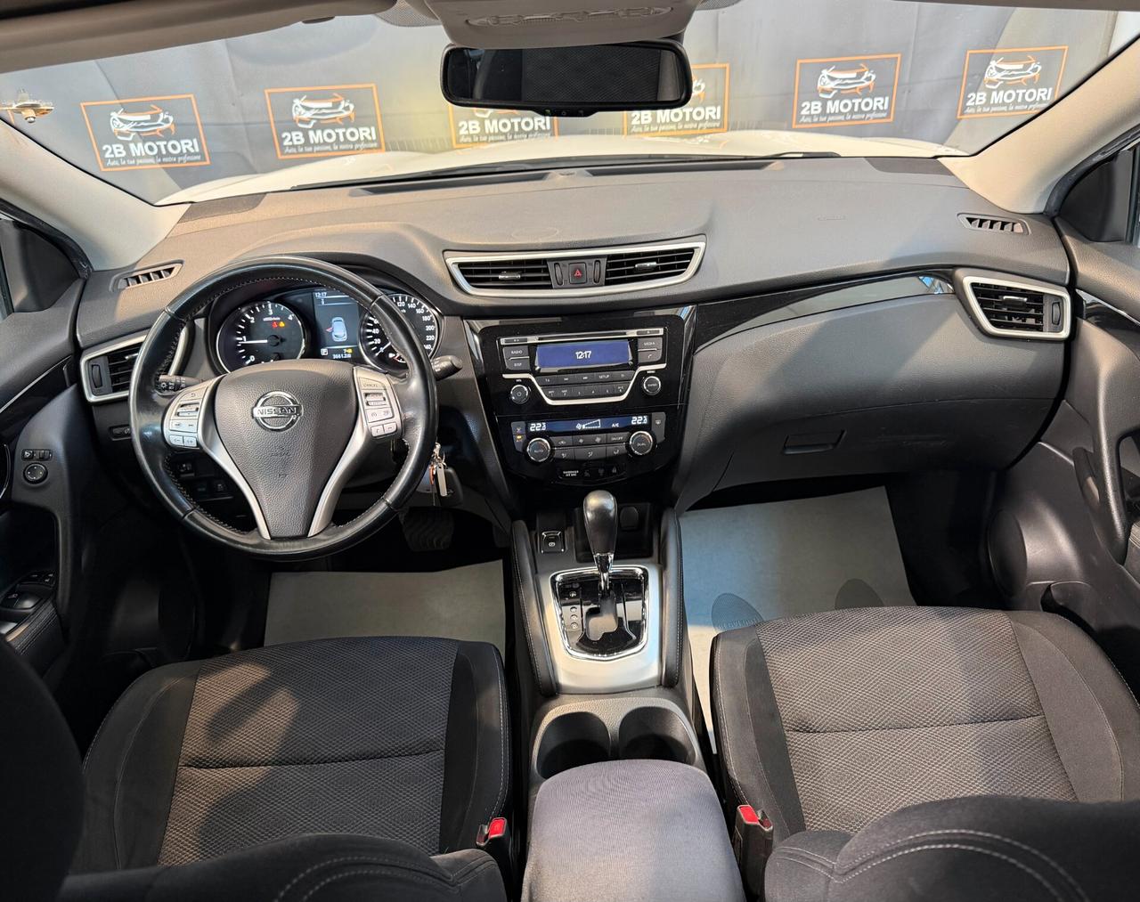 Nissan Qashqai II 1.6 dci Visia 2wd 130cv xtronic E6