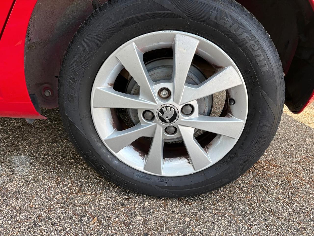 SKODA CITIGO 1.0 Ambition - 2013