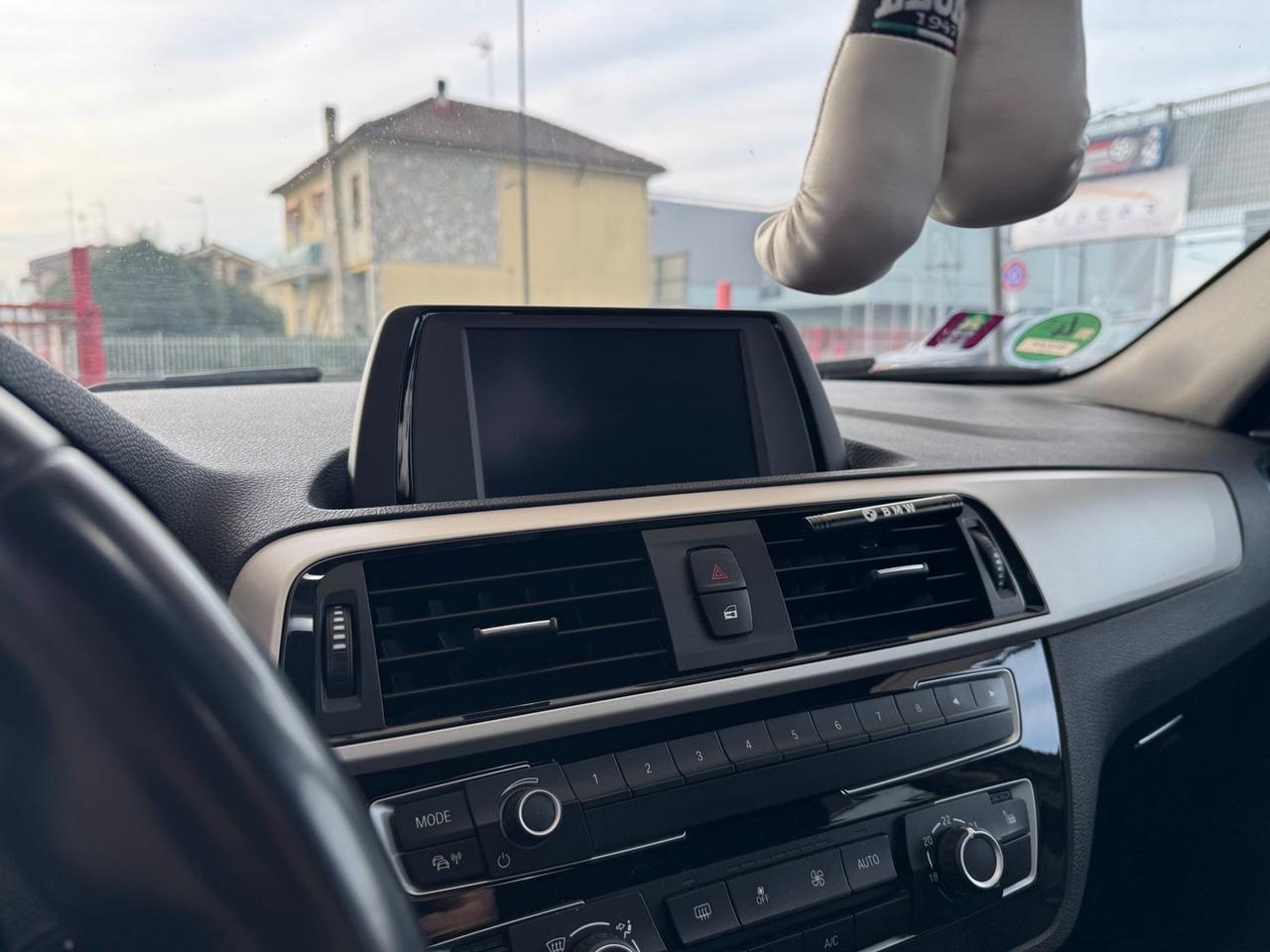 Bmw 118 Advantage 118 i #8583