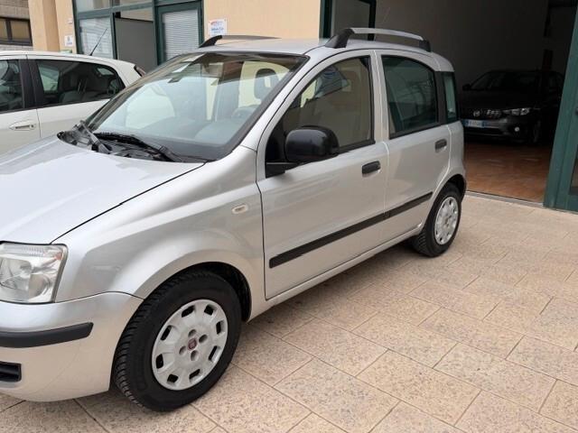 Fiat Panda 1.2 Emotion 69 cv benzina ok neopate. anno 10/2012