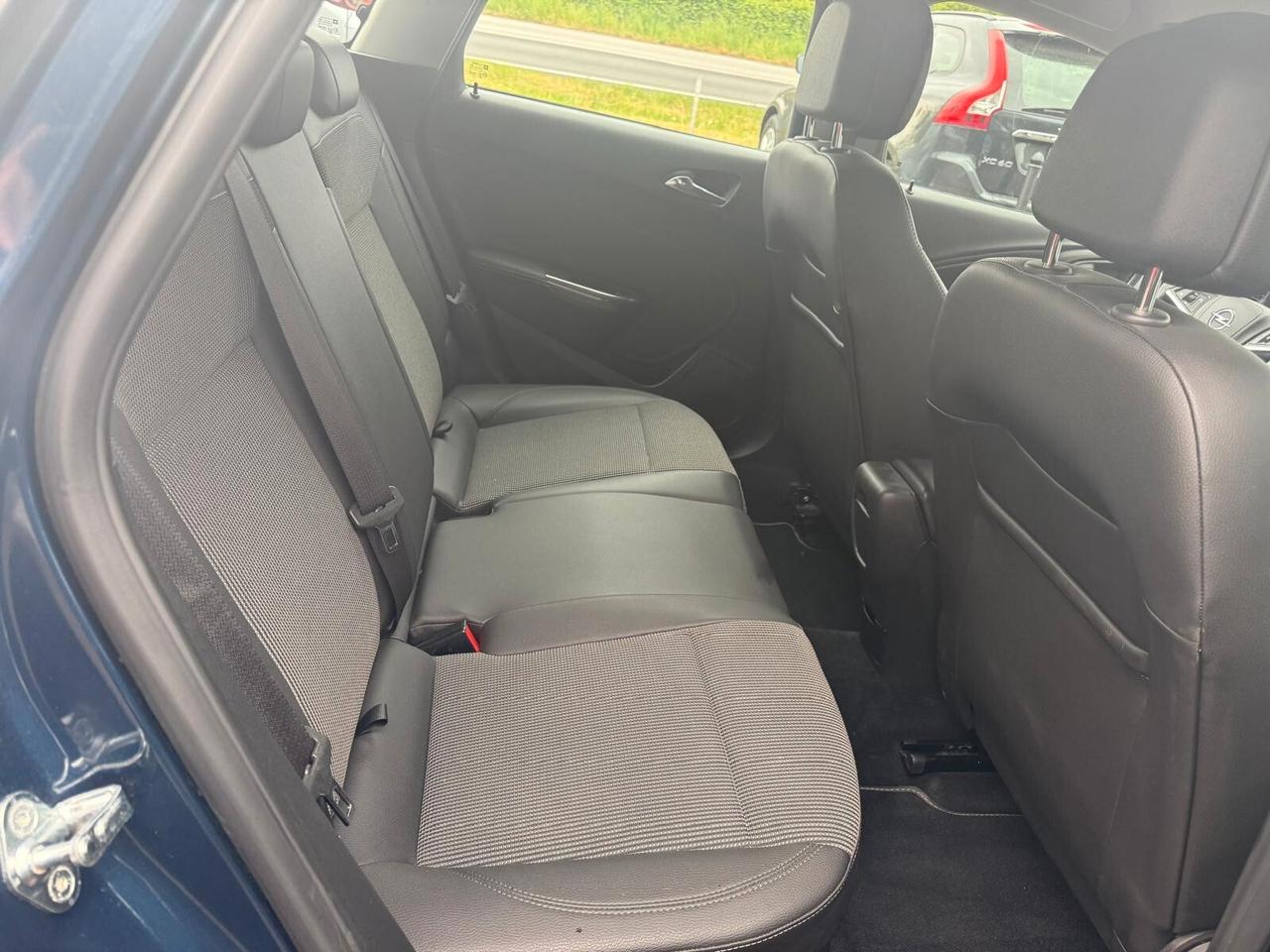 Opel Astra 1.4 Turbo 140CV Sports Tourer Cosmo