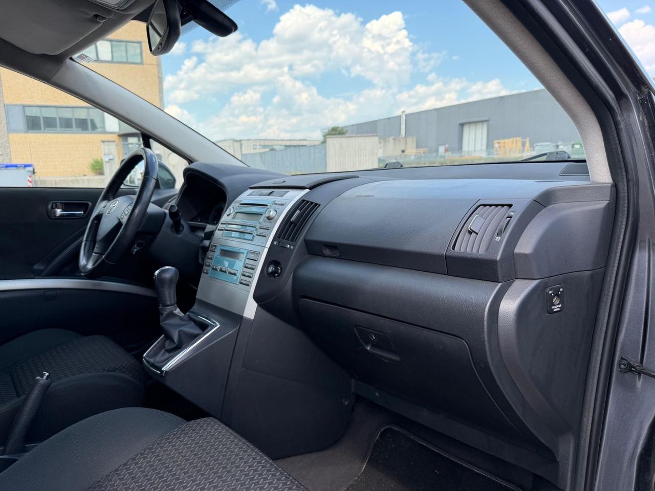 Toyota Corolla Verso D-4D Sol