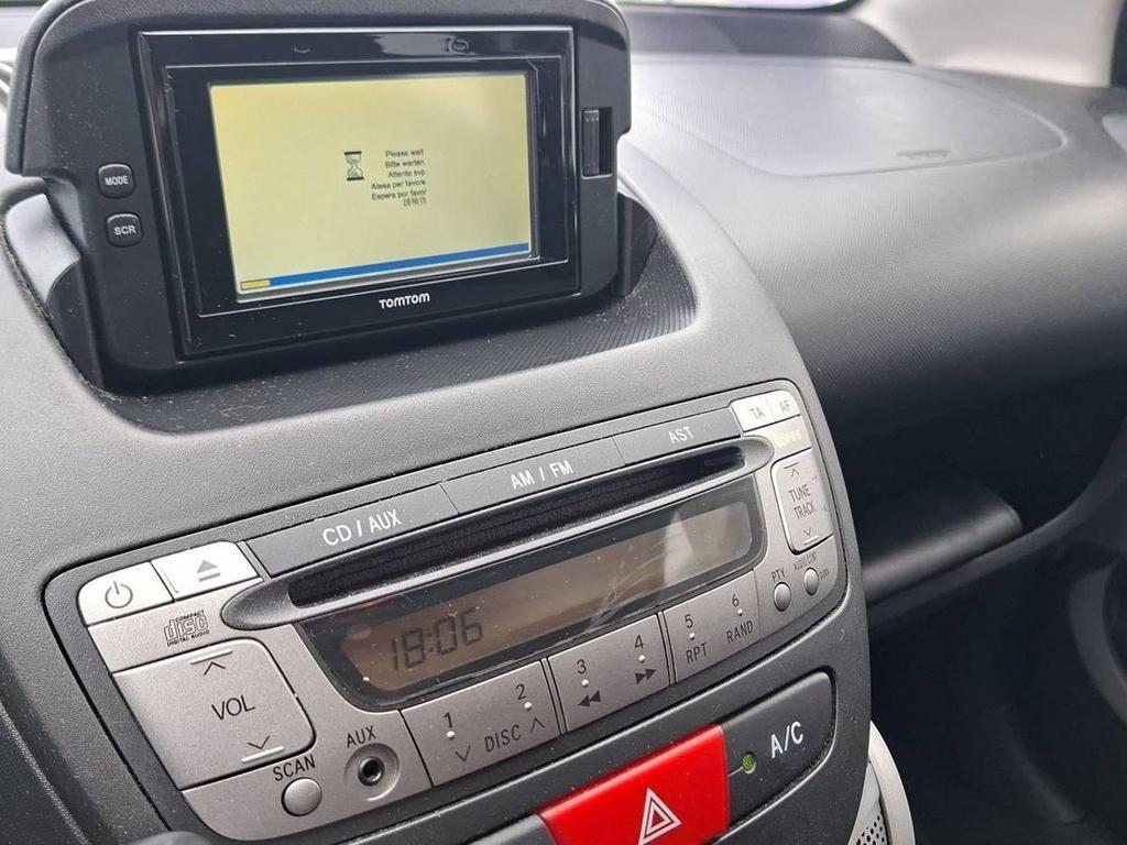 Toyota Aygo 5 Porte 1.0 VVT-i Active Connect
