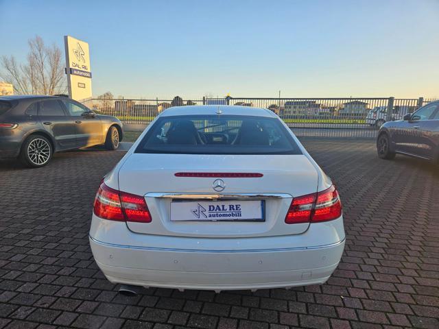 MERCEDES-BENZ E 200 Coupé