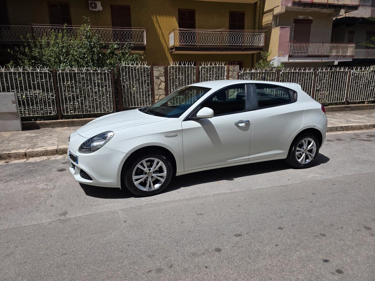 Alfa Romeo Giulietta 1.6 JTDm-2 120 CV Distinctive