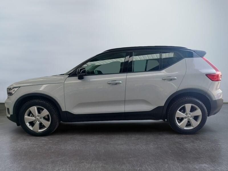 Volvo XC40 T2 Momentum Core