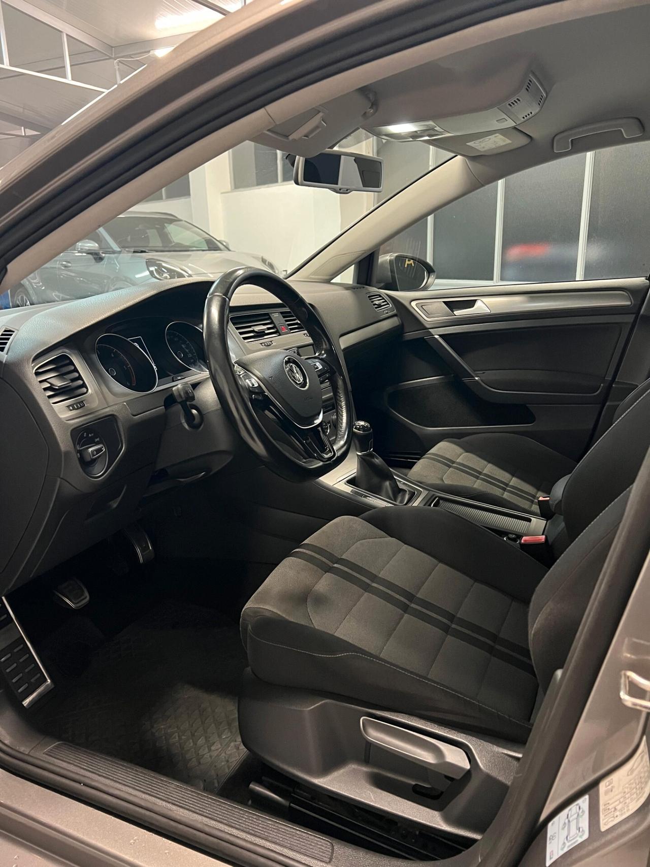 Volkswagen Golf 1.6 TDI 110 CV 5p. Executive BlueMotion Technology