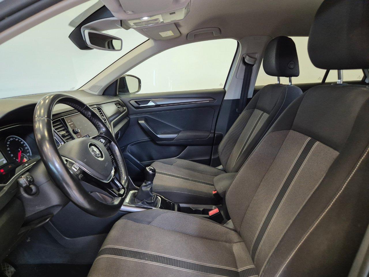 Volkswagen T-Roc 1.0 tsi Style 115cv - NEOPATENTATI - Sens. Park. - Carplay