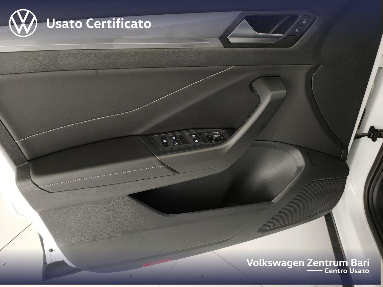 Volkswagen T-Roc 1.0 tsi style 110cv