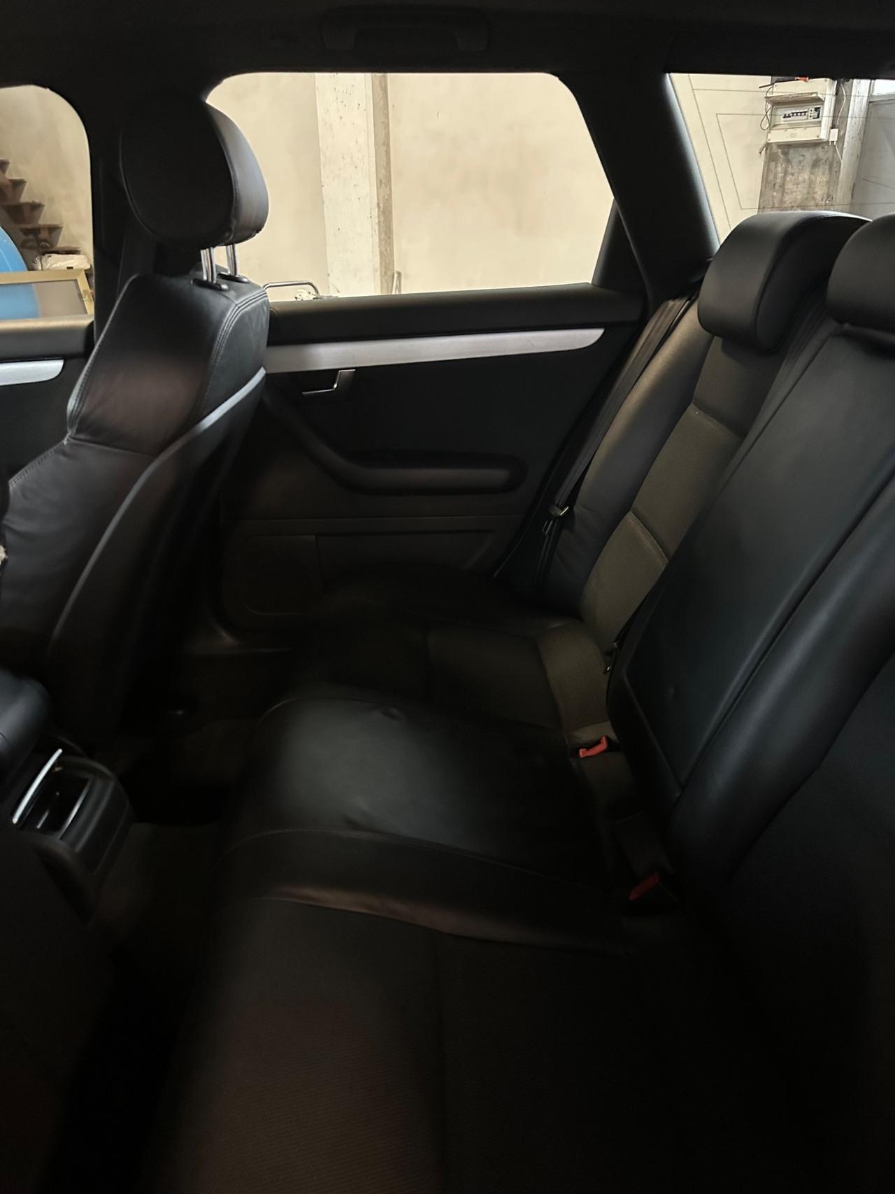 Audi A4 2.0 16V TDI Avant multitr. Top plus