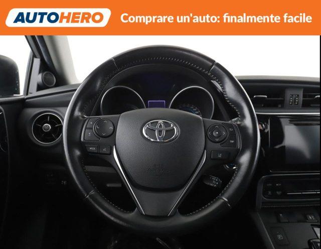 TOYOTA Auris 1.8 Hybrid Black Edition