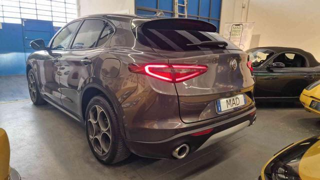 ALFA ROMEO Stelvio 2.2 Turbodiesel 210 CV AT8 Q4 LEVE AL VOLANTE