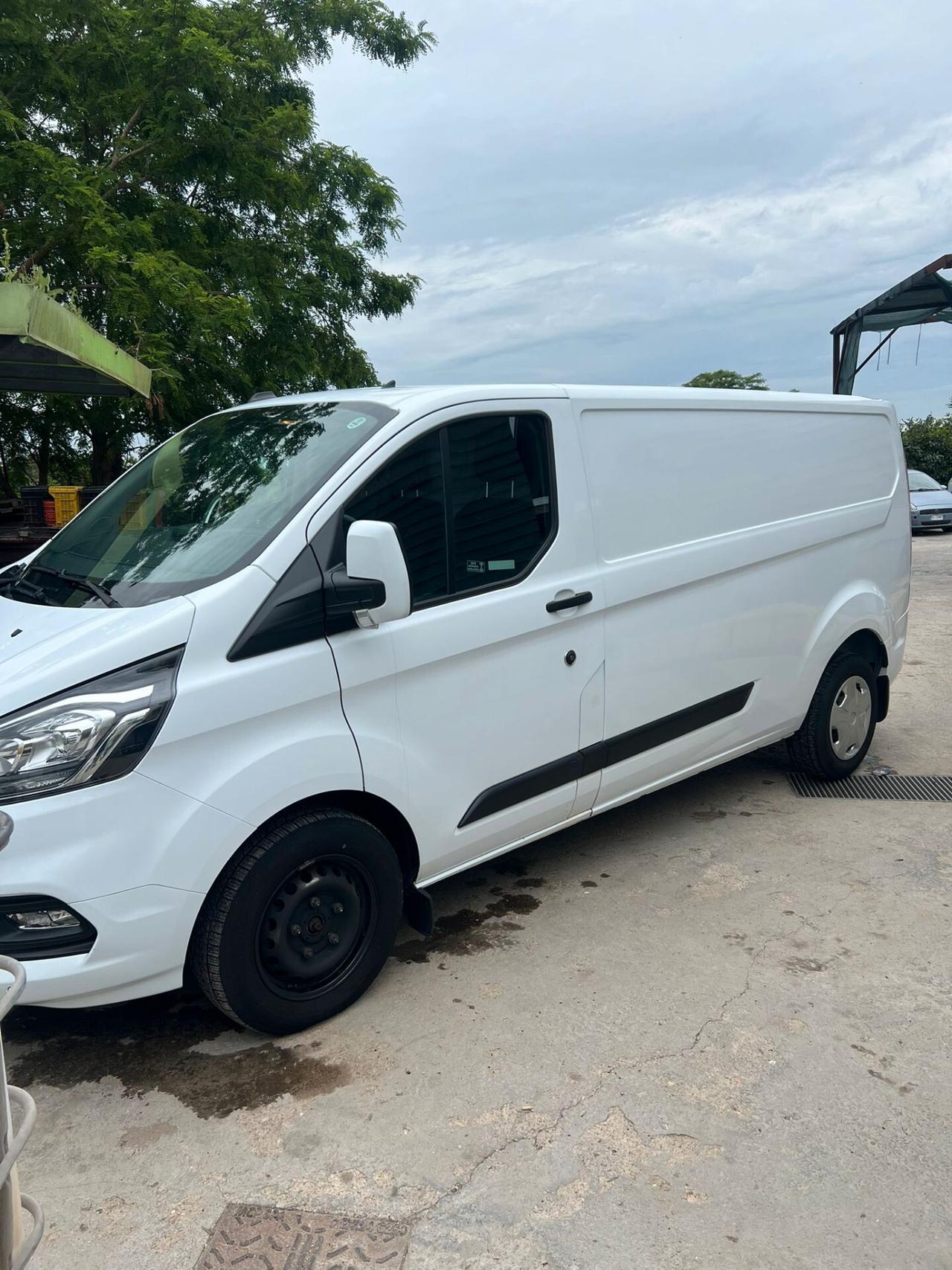 FORD Custom Tourneo Custom ANNO 2021 CL 20 DIESEL