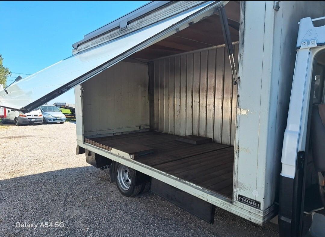 Iveco Daily 35.8 Negozio