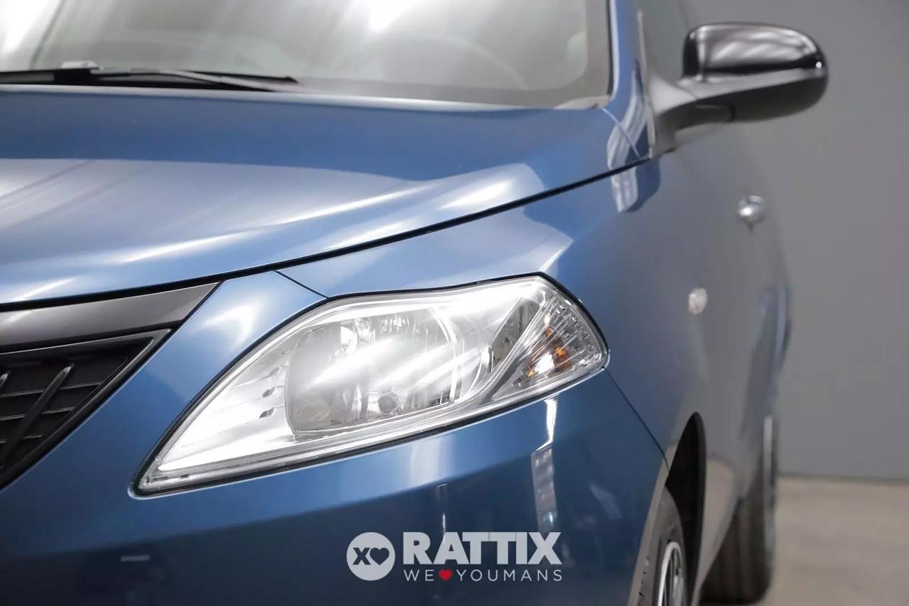 Lancia Ypsilon 1.0 Firefly Hybrid 70CV Silver