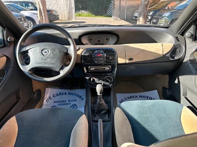 LANCIA Ypsilon Hybrid 1.0 Benz. 70CV Silver - 2022