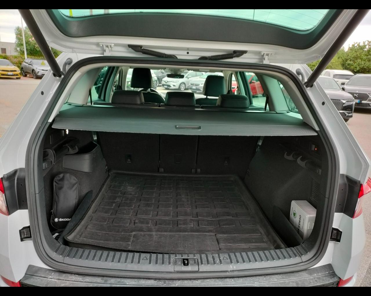 SKODA Kodiaq - Kodiaq 2.0 TDI SCR 4x4 DSG Style
