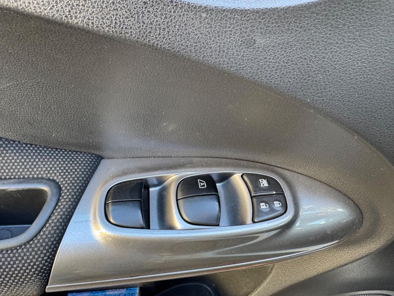 Nissan Juke 1.6 94 CV neopaten garanzia 12 mesi