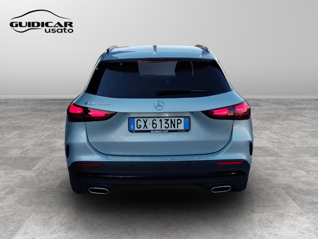 Mercedes-Benz GLA-H247 2023 - GLA 180 d AMG Line Advanced Plus auto