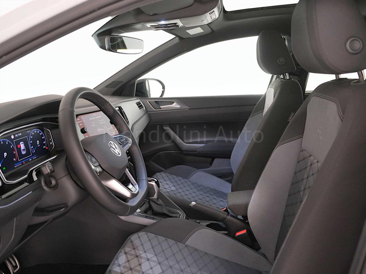 Volkswagen Taigo 1.0 tsi 115cv r-line dsg
