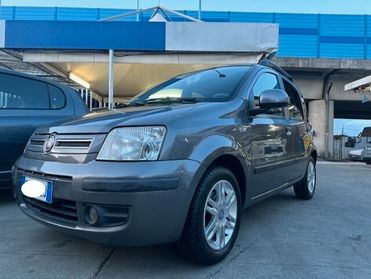 FIAT PANDA 1,2 EMOTION