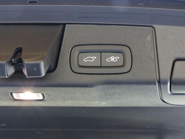 VOLVO XC60 B5 AWD automatico Plus Dark Aziendale