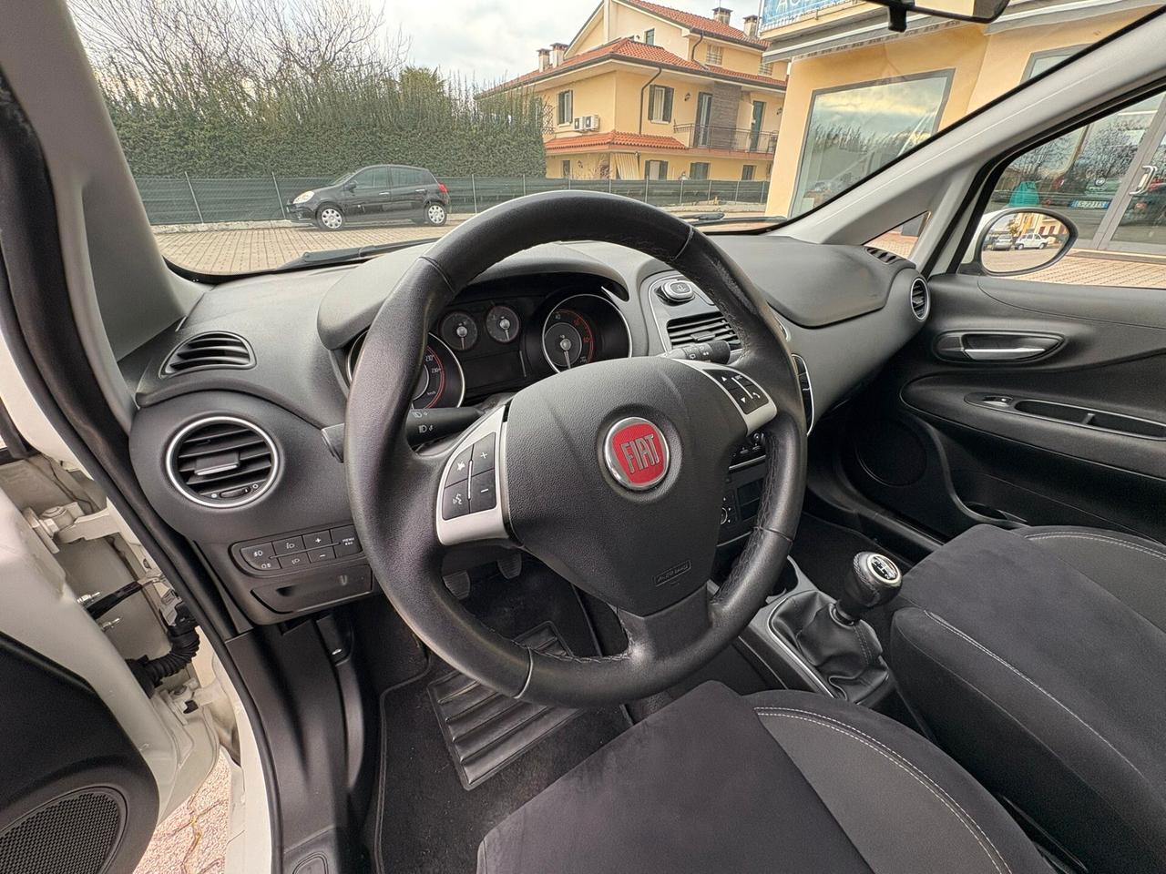 FIAT PUNTO EVO 1.3 MJT SI A NEOPATENTATI