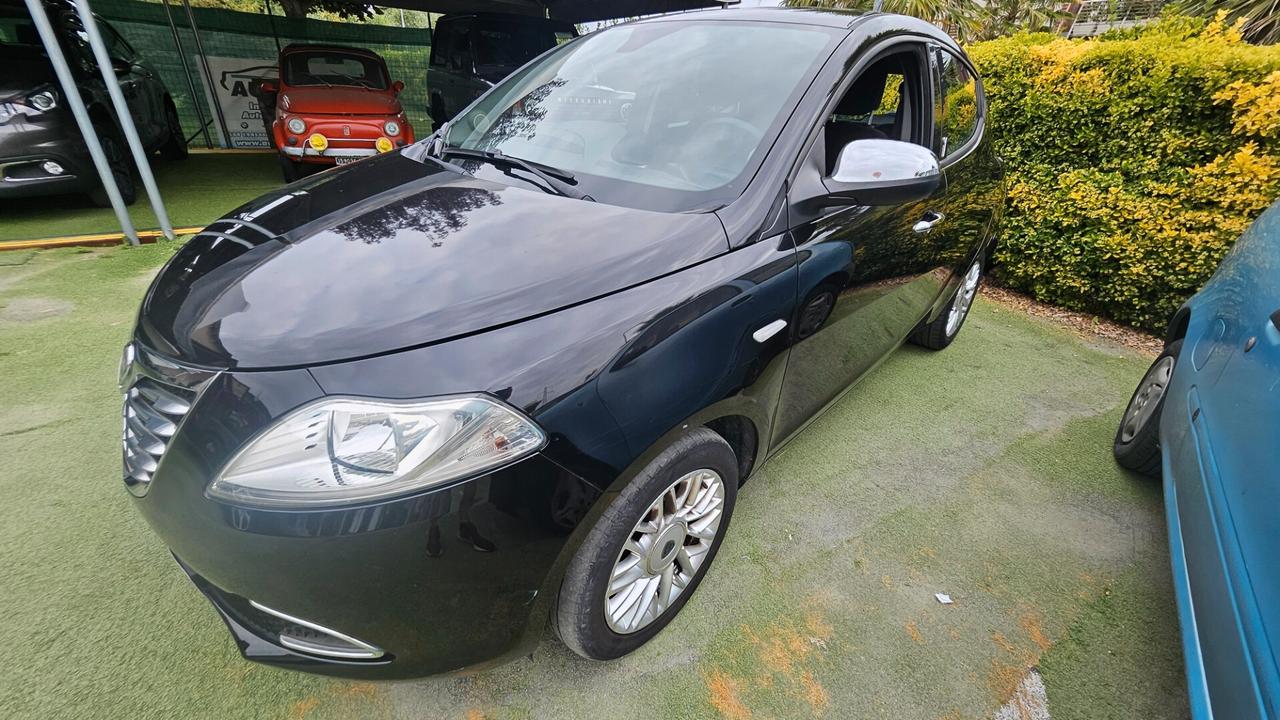 Lancia Ypsilon 1.2 69 CV 5 porte GPL Ecochic Gold
