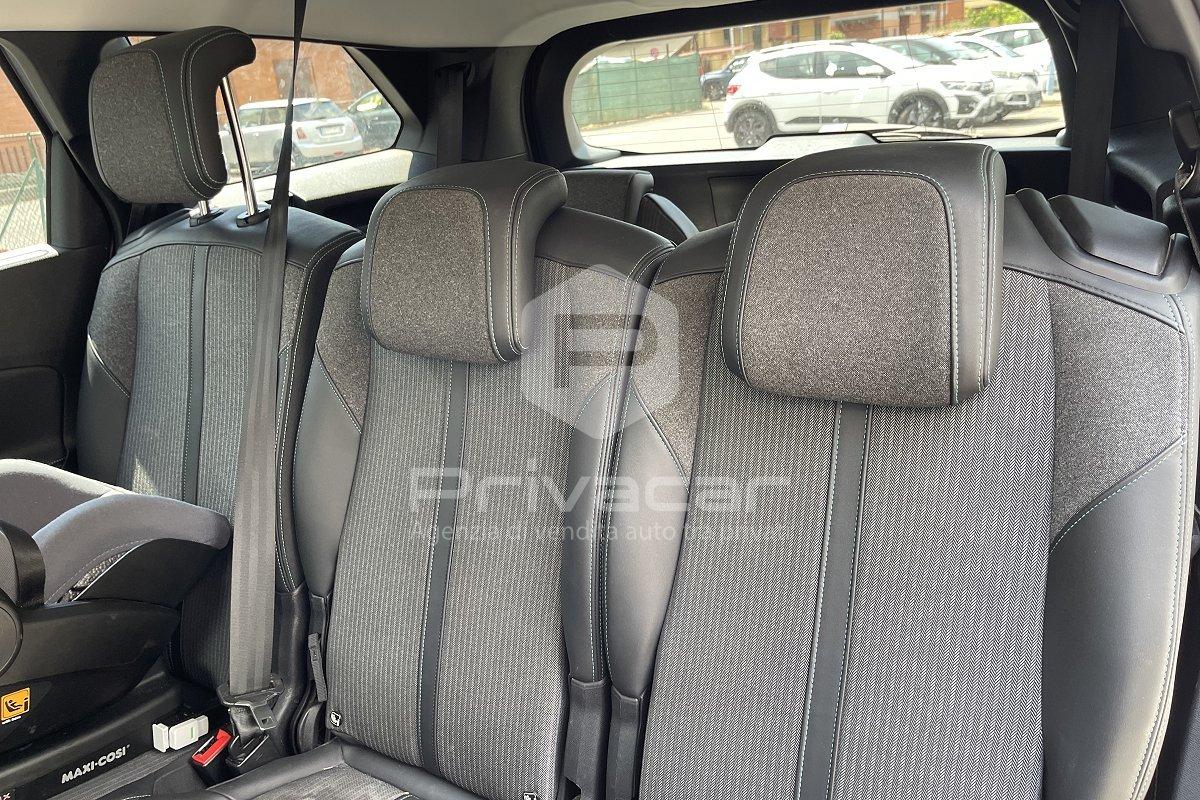 PEUGEOT 5008 BlueHDi 130 S&S Allure