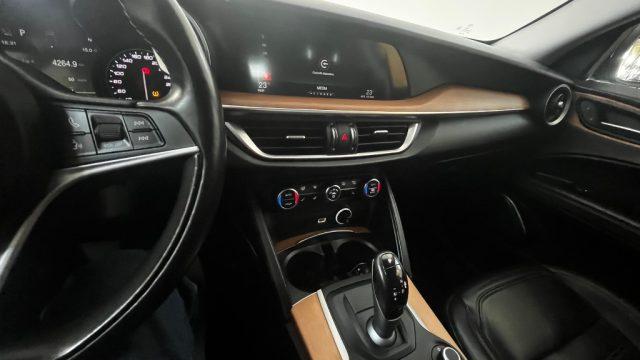 ALFA ROMEO Stelvio 2.2 Turbodiesel 210 CV AT8 Q4 Executive- PR VERO