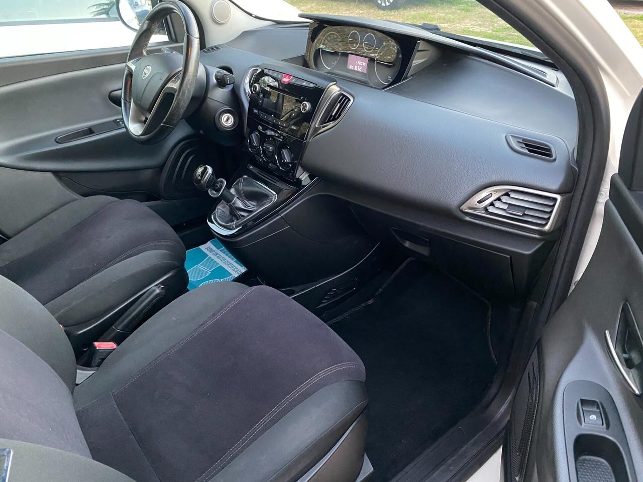 LANCIA - Ypsilon - 1.2 69 CV 5p. Gold - NEOPATENTA