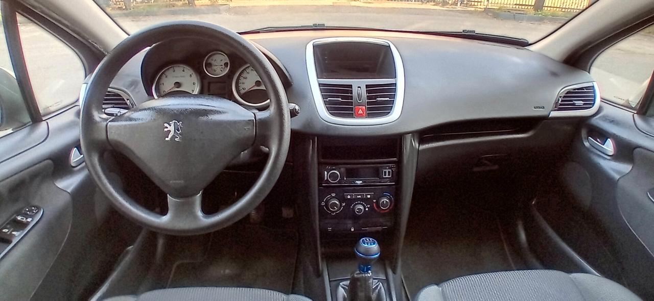 Peugeot 207 1.4 BENZINA2011 NEOP EURO5 TRATTABILE