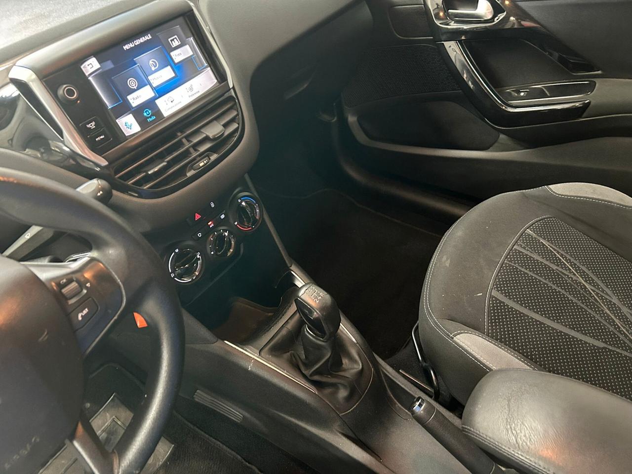 Peugeot 208 1.4 HDi 68 CV 3 porte Active