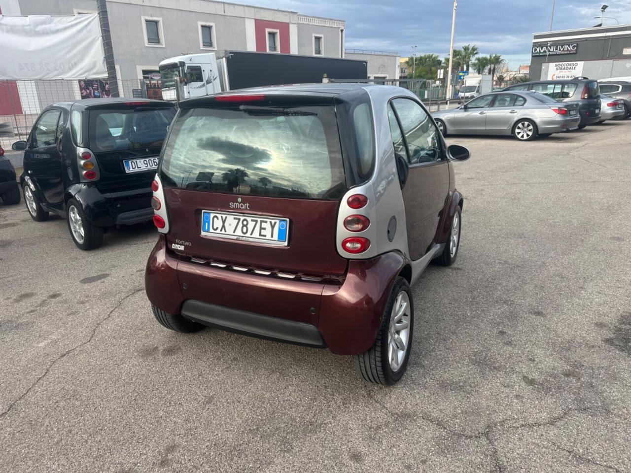 Smart ForTwo 700 coupé pure (45 kW)