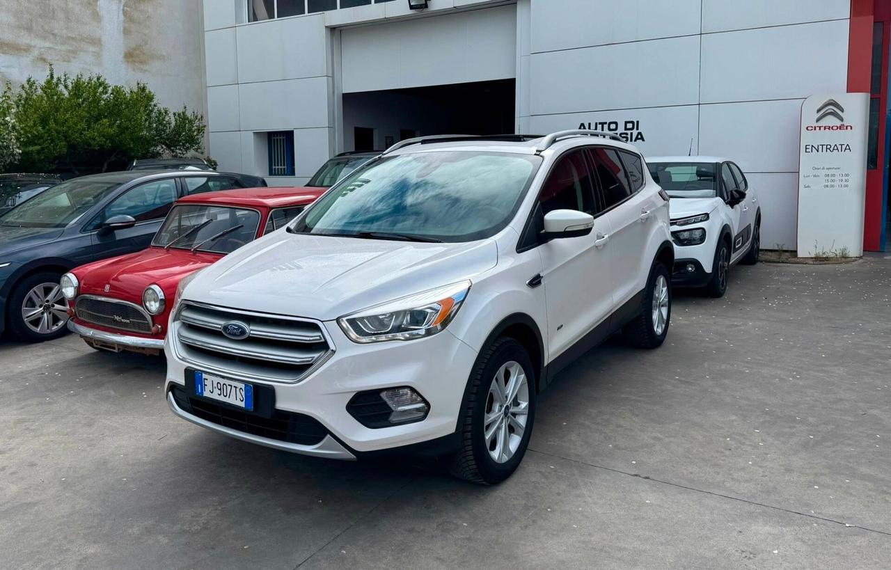 Ford Kuga 2.0 TDCI 150 CV S&S 4WD Powershift Titanium TETTO APRIBILE