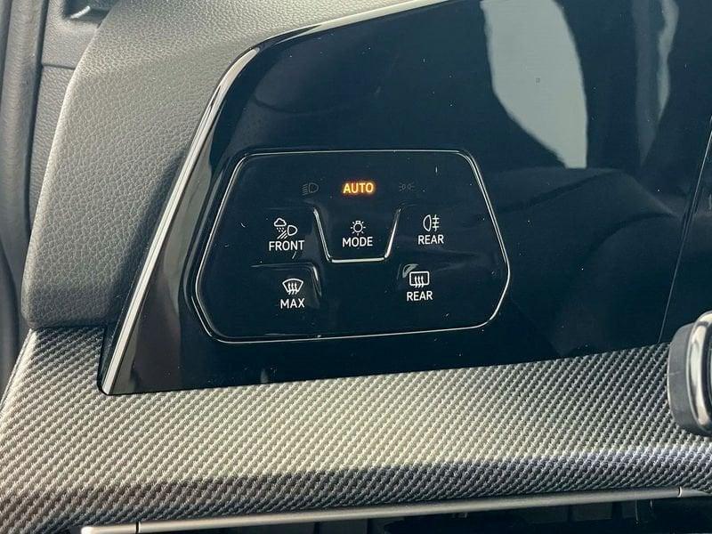 Volkswagen Golf Golf 2.0 TDI 150 CV DSG SCR R-Line