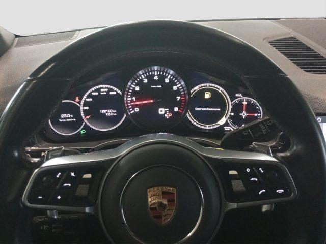 PORSCHE Cayenne Cayenne
