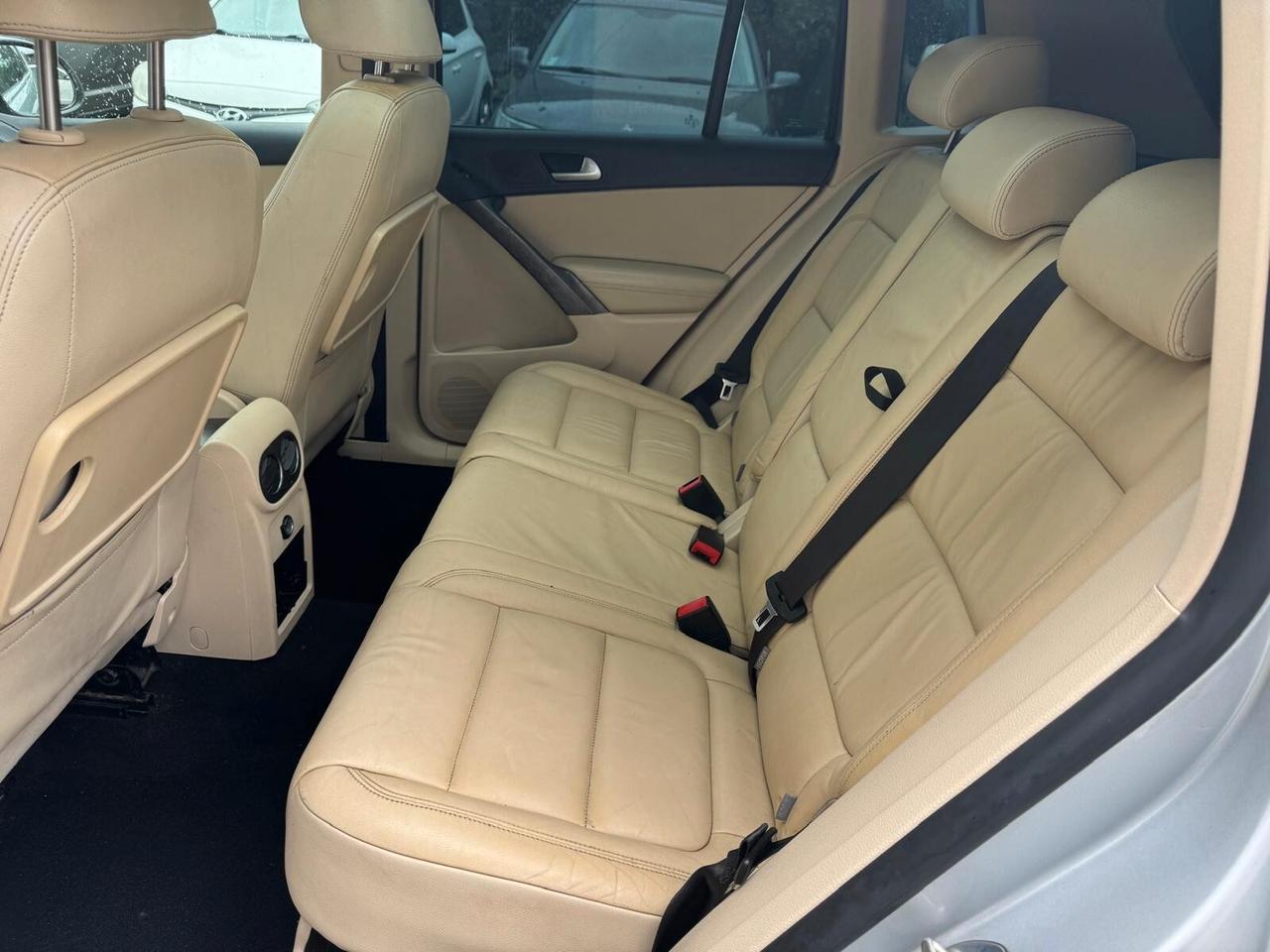 Volkswagen Tiguan 2.0 TDI DPF 4MOTION tiptronic Track & Field*FULL OPTIONAL