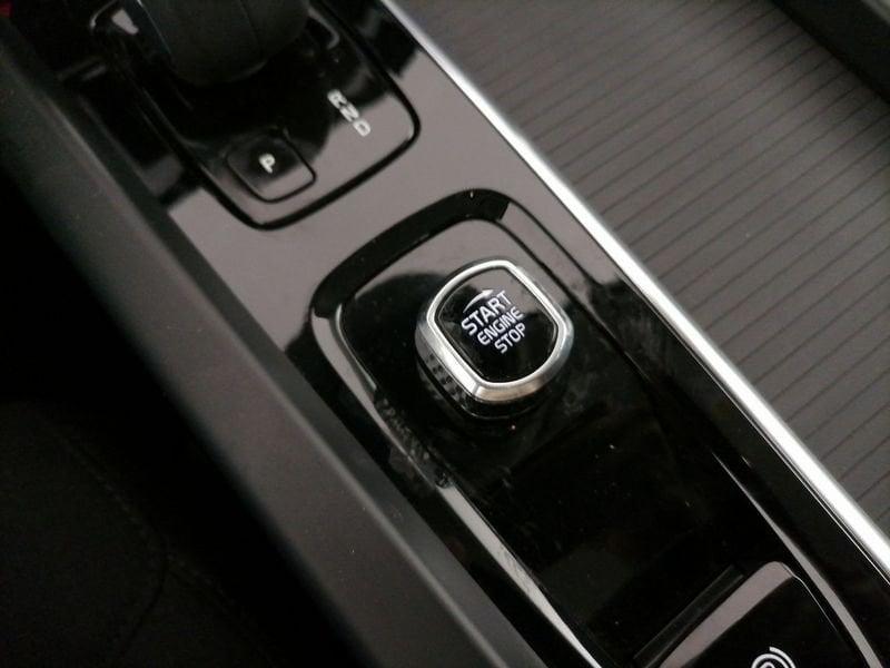 Volvo V60 2.0 b3 Momentum Business Pro auto 8m my21