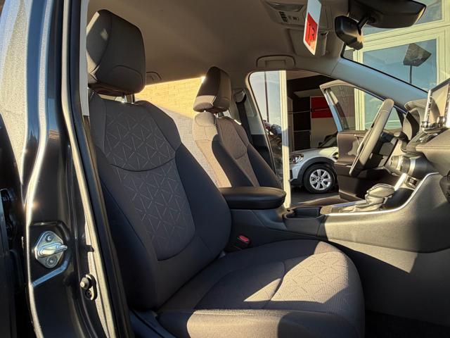 TOYOTA RAV 4 MY23 RAV4 2.5 HV (218CV) E-CVT 2WD Active