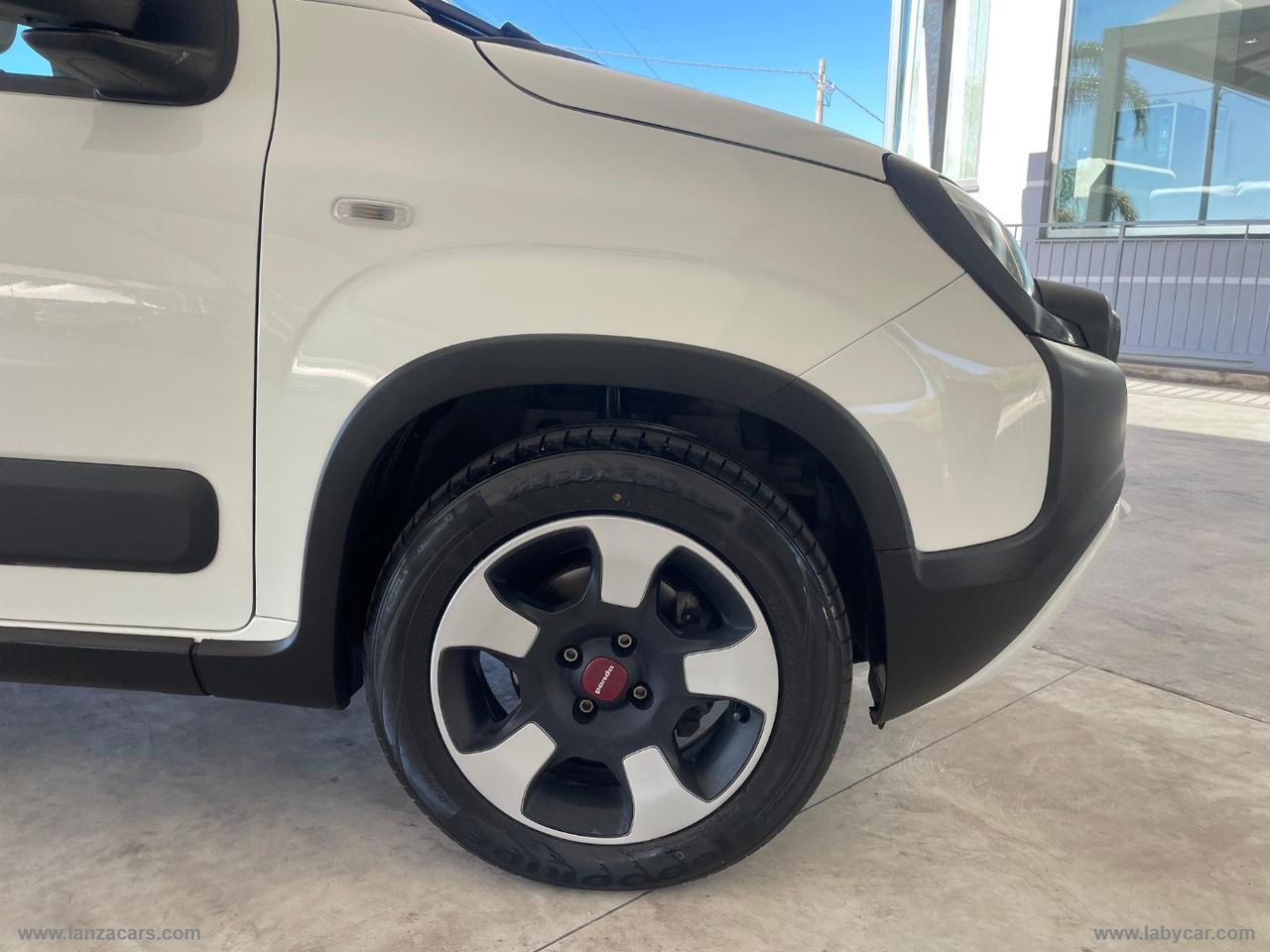 FIAT Panda 1.0 FireFly S&S Hybrid City Cross