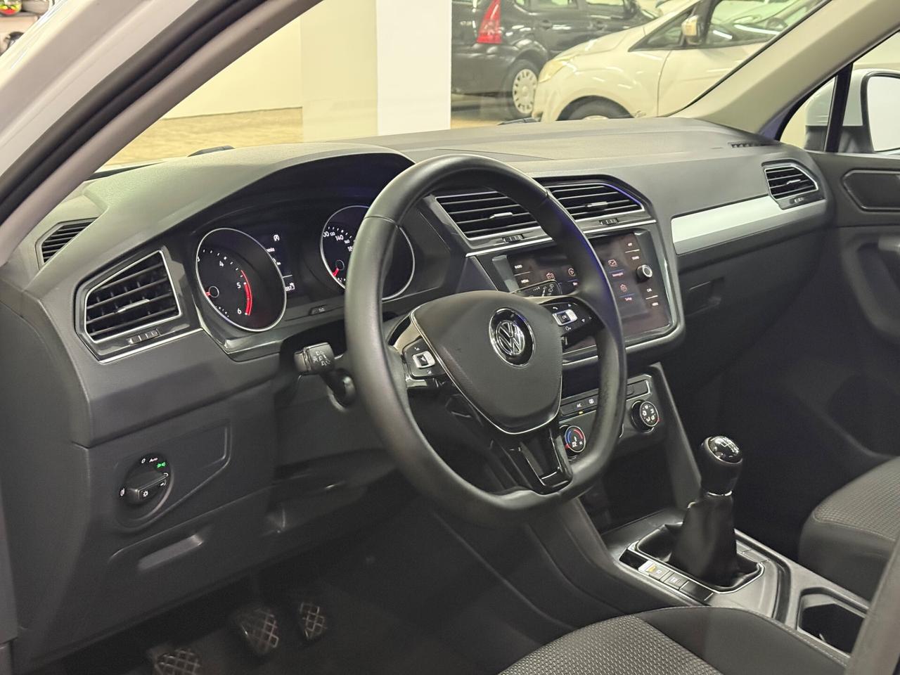 VOLKSWAGEN Tiguan 2019 1.6 TDI 116cv Bluemotion