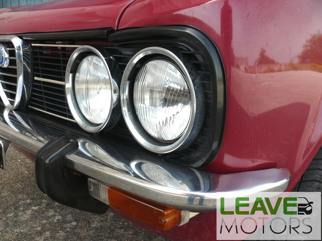 Alfa Romeo Giulia Nuova 1300 (M1525)