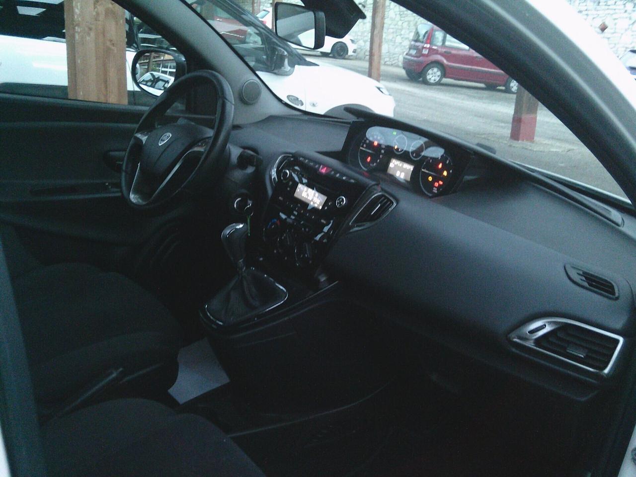 Lancia Ypsilon 1.3 MJT 16V 95 CV 5 porte S&S Gold