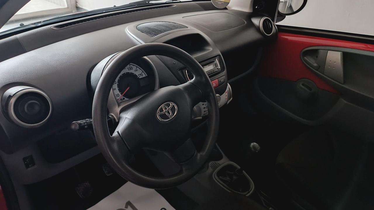 Toyota Aygo 1.0 12V VVT-i 3 porte Sol