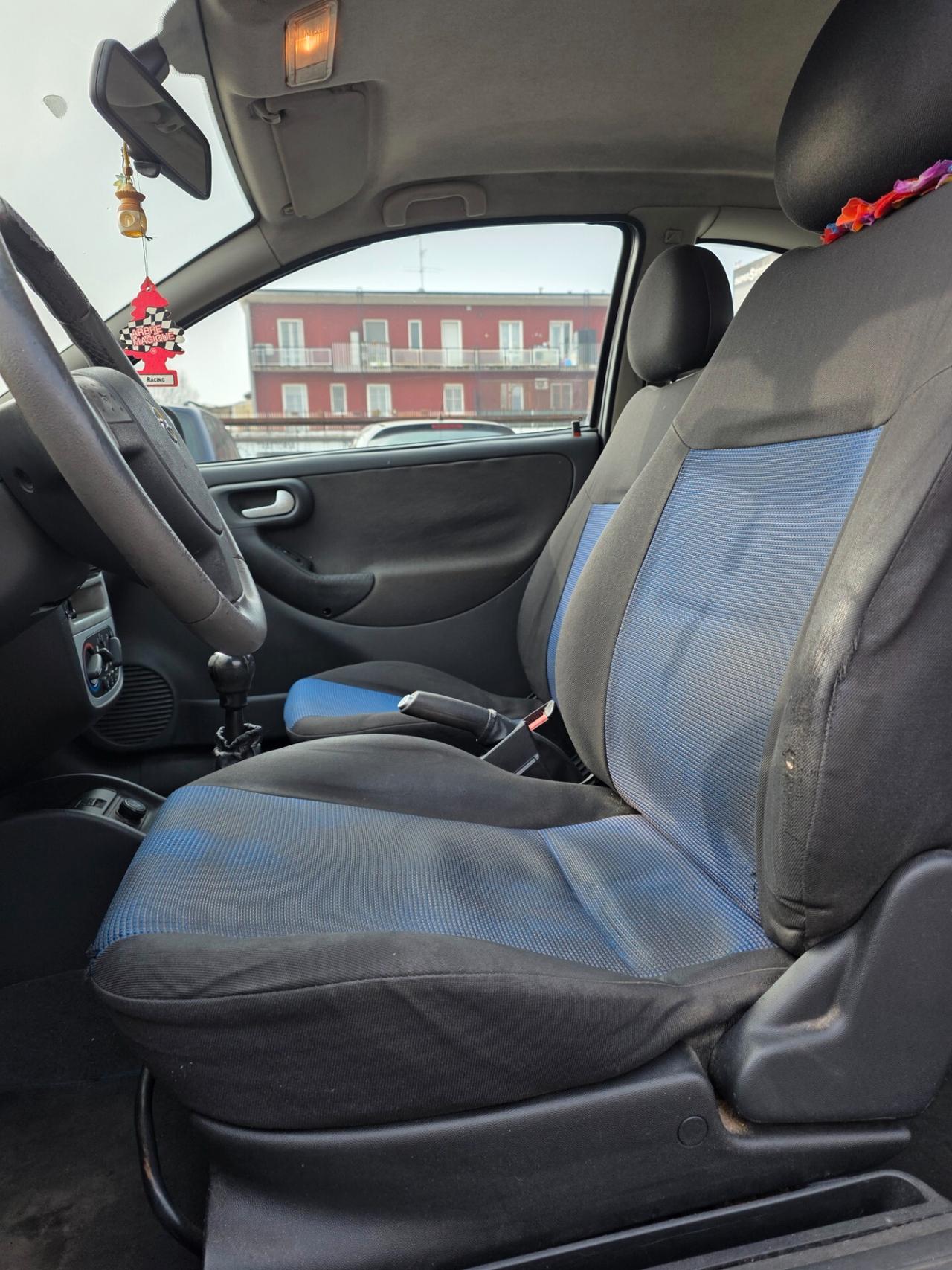 Opel Corsa 1.2i 16V cat 3 porte Sport