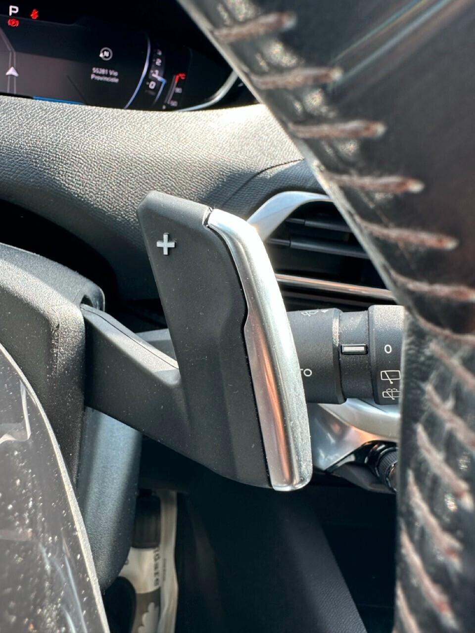 Peugeot 3008 BlueHDi 130 S&S EAT8 Active Business