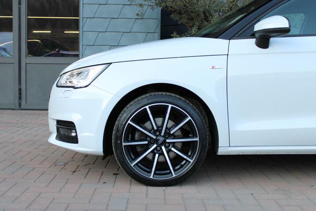 AUDI A1 SPB 1.6TDI 116cv S-line-XENON