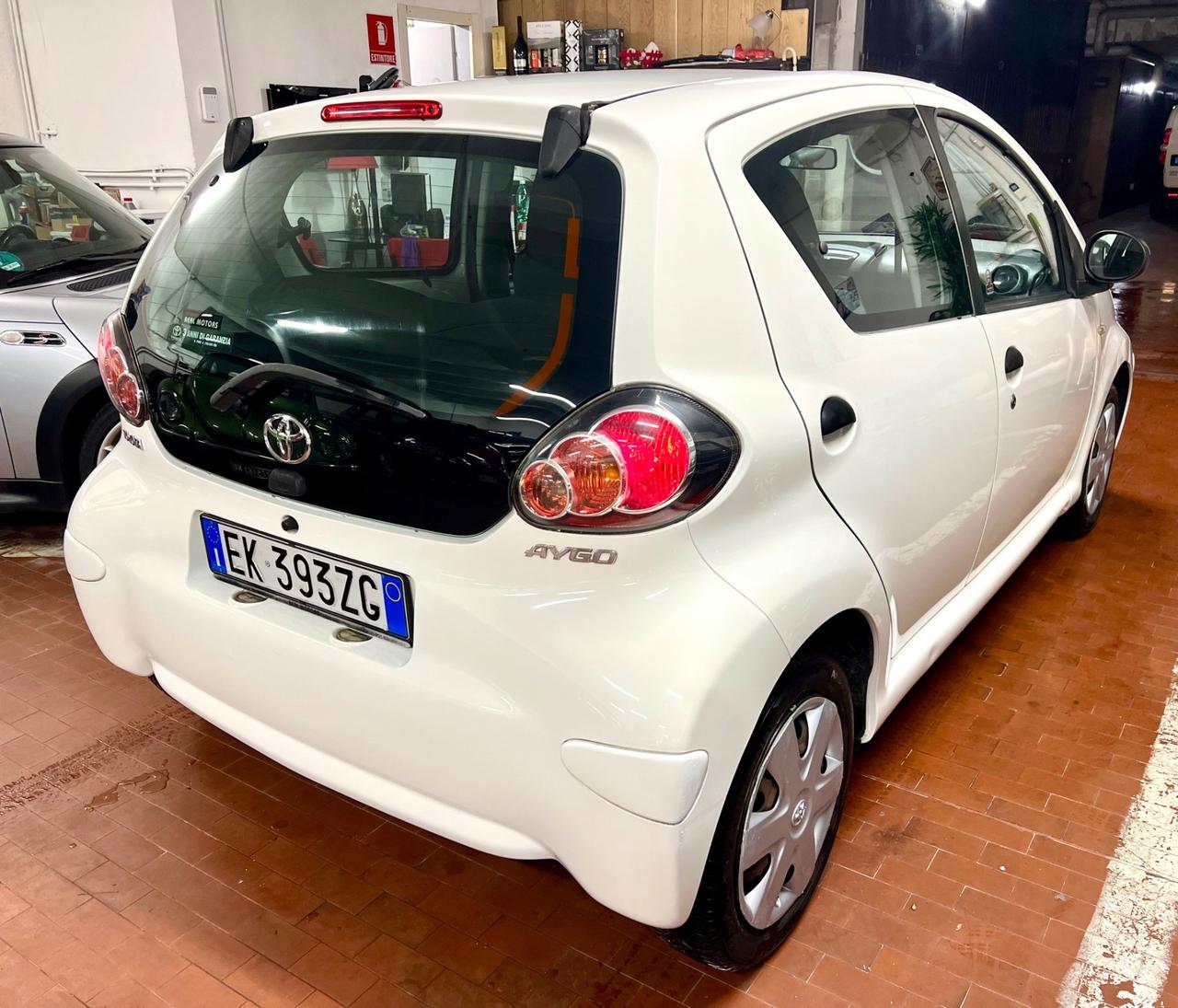 Toyota Aygo 1.0 benzina €5 OK NEOPATENTATI